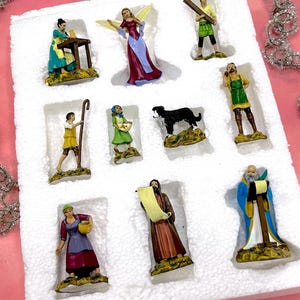 VINTAGE: 10pcs - Hawthorne Village Nativity Figurine Set - &quot;Silent Night&quot; - Nativity Christmas Tree Collection - Collectable