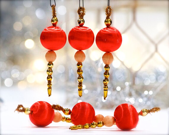 Small best sale ball ornaments