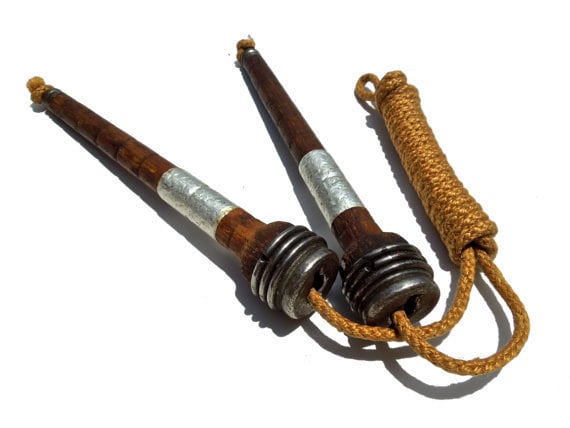 Vintage Jump Rope Premium Photo | Jumping Rope On Blue Vintage Wooden