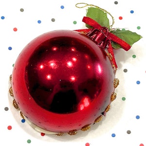 VINTAGE: Metallic Plastic Diorama Ornament Christmas Decor Ornament image 2