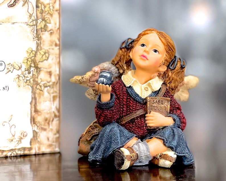 VINTAGE: 1997 Boyds Folkstones Carrie B. Safe... Figurine in Box 36007 Angel Safety Guardian SKU 34-B-00035433 image 1