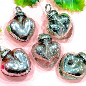 VINTAGE: 5pcs - Small Mercury Glass Heart Ornaments - Heart Pendants - Kugel Style Christmas Ornaments