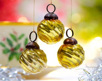 VINTAGE: 5pc Small Thick Mercury Grooved Glass Ornaments - Mid Weight Kugel Style Christmas Ornaments - Feather Tree - SKU 3-C2-00031412