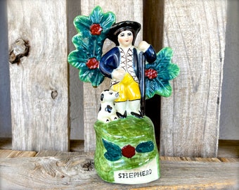 VINTAGE: Figurita antigua de porcelana de pastor - Perro - SKU 23-B-00034328