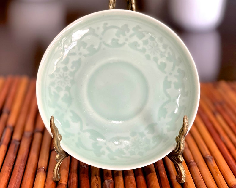 VINTAGE: Celadon Glazed Ceramic Saucer Plate Asian Tableware SKU 22-D-00035270 image 2