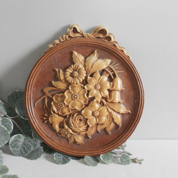 Vintage Plaque | Resin Brown & Off White Flower Wall Hanging | Embossed Raised Decorative Victorian Style Wall Decor