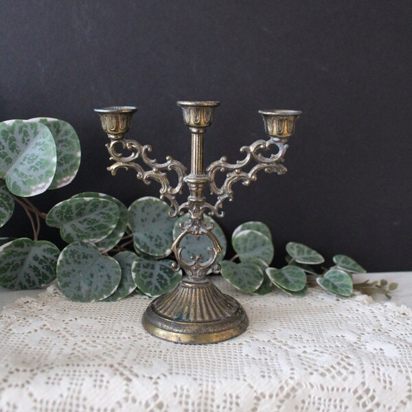 chandelier en laiton vintage | Petit candélabre orné miniature | Minuscule porte-bougie | Décor de table