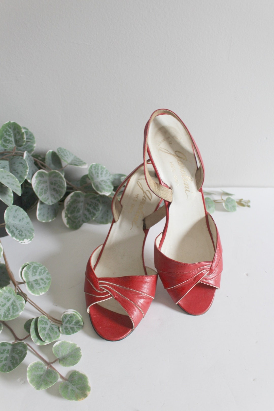 Vintage Red Pumps Size 9 Garolini Mes Amis Red Heel Shoes - Etsy
