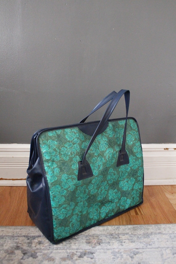 vintage square suitcase Gem