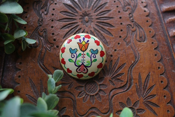 Vintage 1960's Wooden Folk Art Pin - Hand Paintin… - image 5