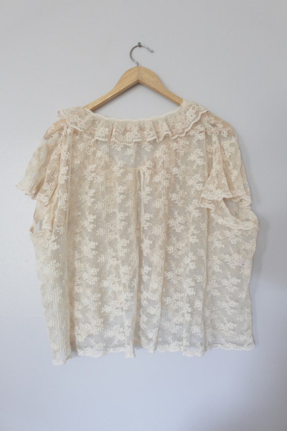 Vintage Sheer Ivory Lace Cover Up / Wrap - Short … - image 2