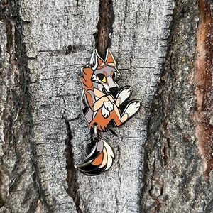 Coyote with Hanging Tail Hard Enamel Pin
