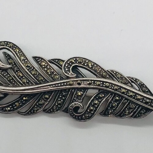Vintage Silver Feather with Marcasites Brooch Pin, Vintage Silver Jewelry, Vintage Silver shops Brooch, Vintage Jewelry, Vintage Brooch, Vintage
