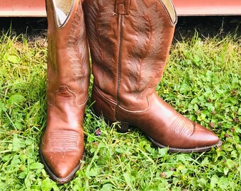 j chisholm boots company