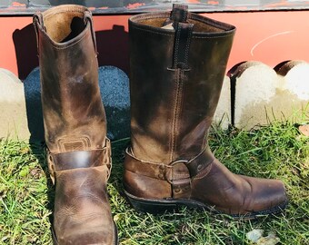 used frye boots