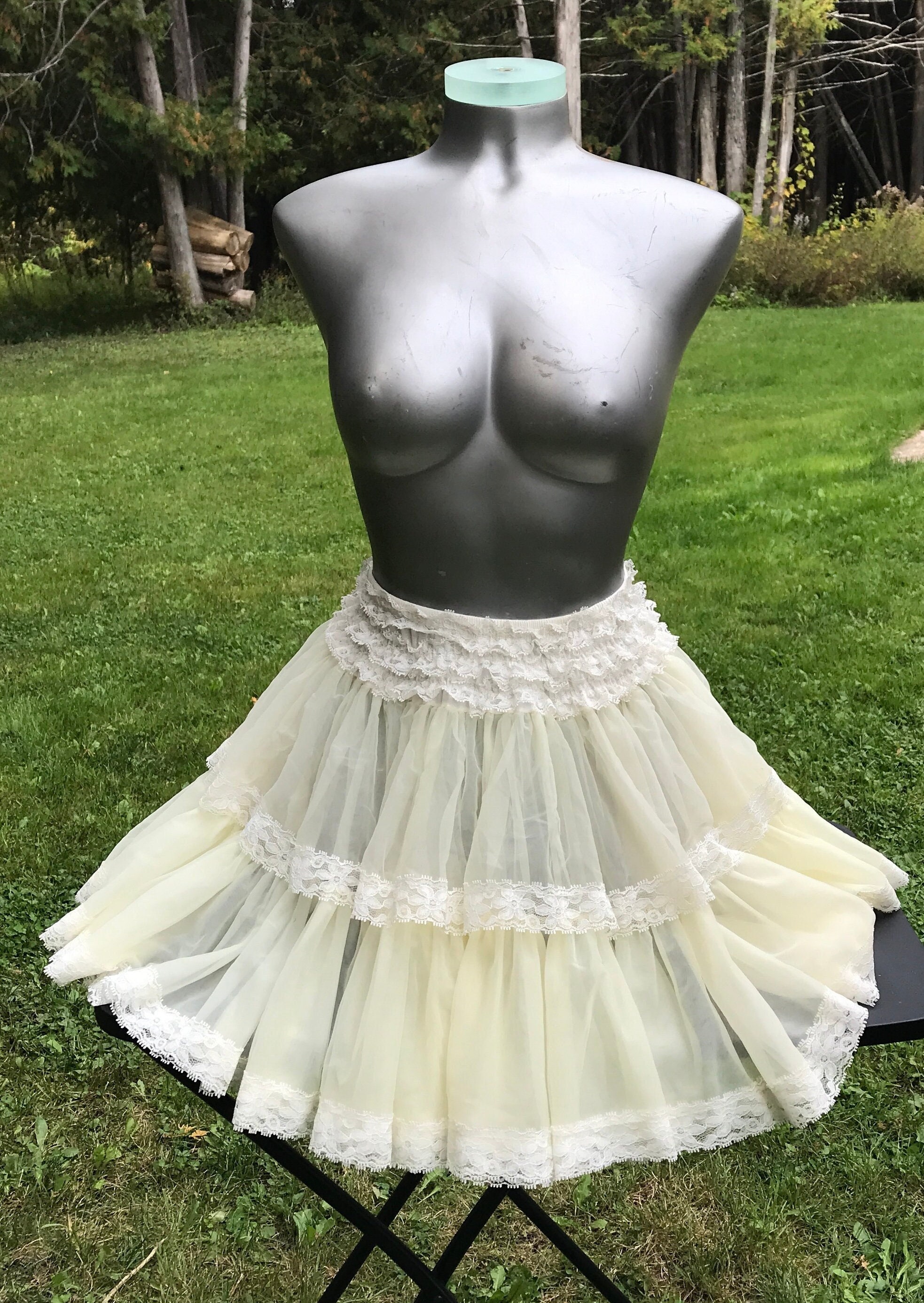 Vintage Square Dance Petticoat White/ivory With Good Elastic Waist