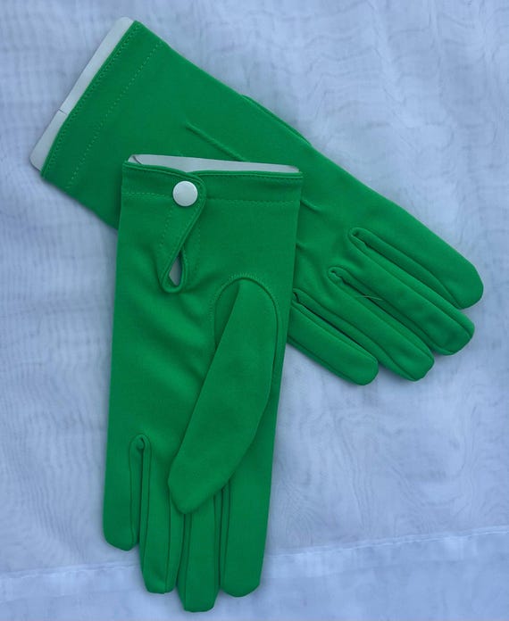 Green formal gloves discount