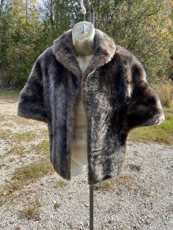 Regina glenara by glenoit fur coat deals
