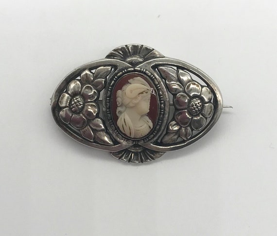 Vintage Shell Cameo & Floral Design Silver Brooch Pin… - Gem