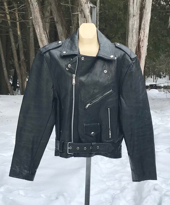 Vintage Classic Leather Motorcycle Jacket with USA Pa… Gem