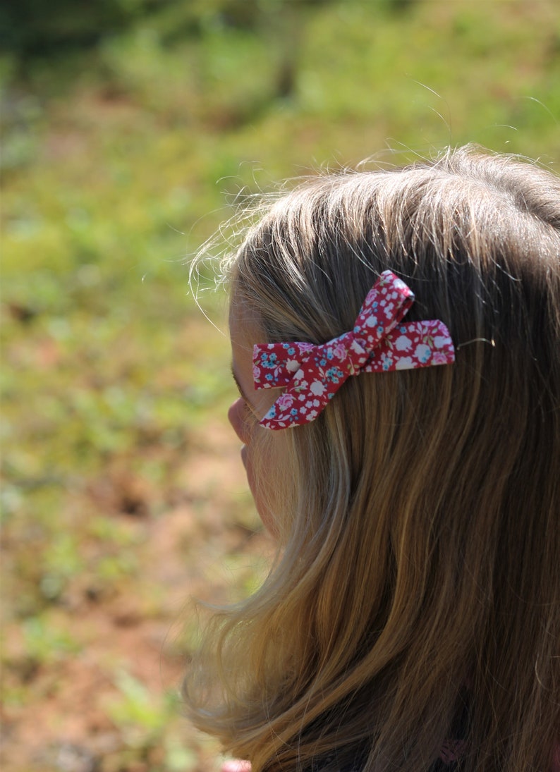 Red Floral Hair Bow Clip For Girls