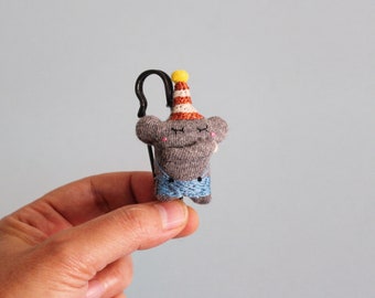 Soft Knit Fun Brooch, Fun Animal Pin for Sweaters, Elephant Pins