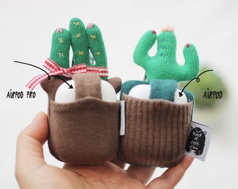 Cactus AirPods 1,2,3 /Pro/Pro2 Holder, Cactus Home decor, Cactus Keychain, Cactus toy, Earphone Organizer