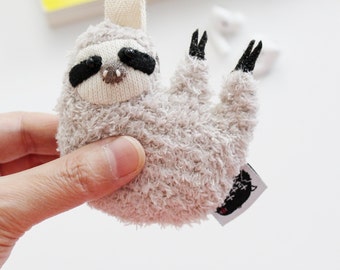 Sloth AirPods 3(Gen)/Pro/Pro2 case, Sloth AirPods Pro Holder, AirPods Pro Cover, Sloth Keychain, Sloth Home Decor, Wireless Earbuds case