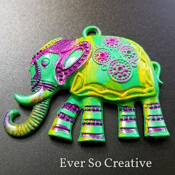 Vintaj Ranger Patina Hand Colored Elephant Pendant