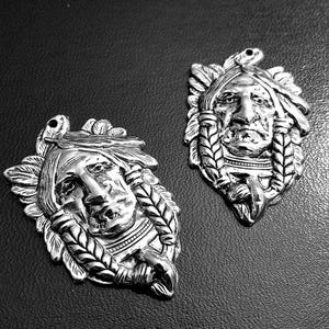 ESC-WC06: Antique Silver Dressed Apache Indian Pendants (2pcs)