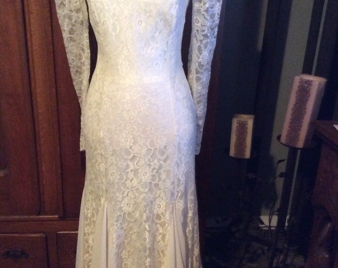 1976 Vintage lace dress w chiffon insets 15a