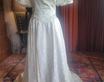 1990 House of Bianchi wedding gown (J-5)