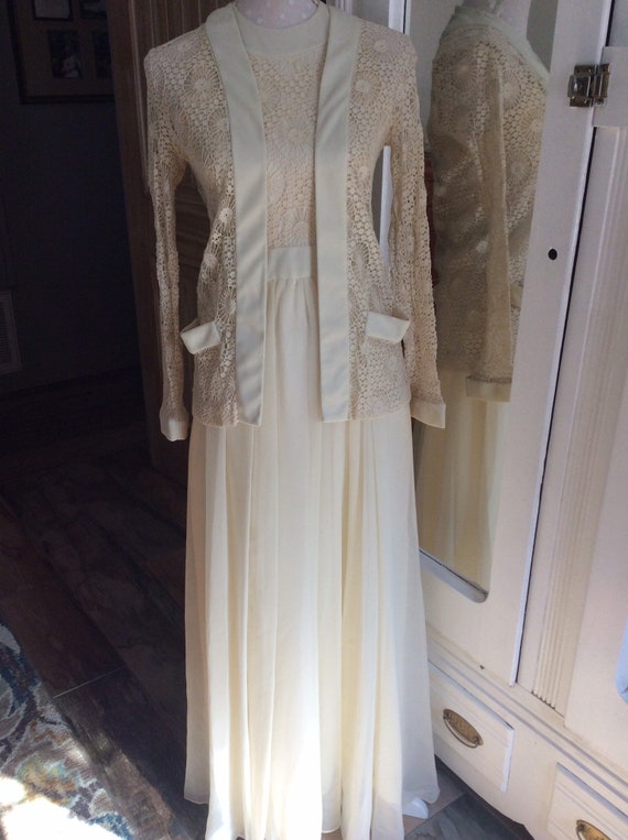 2 piece vintage ivory gown and jacket (A-12)