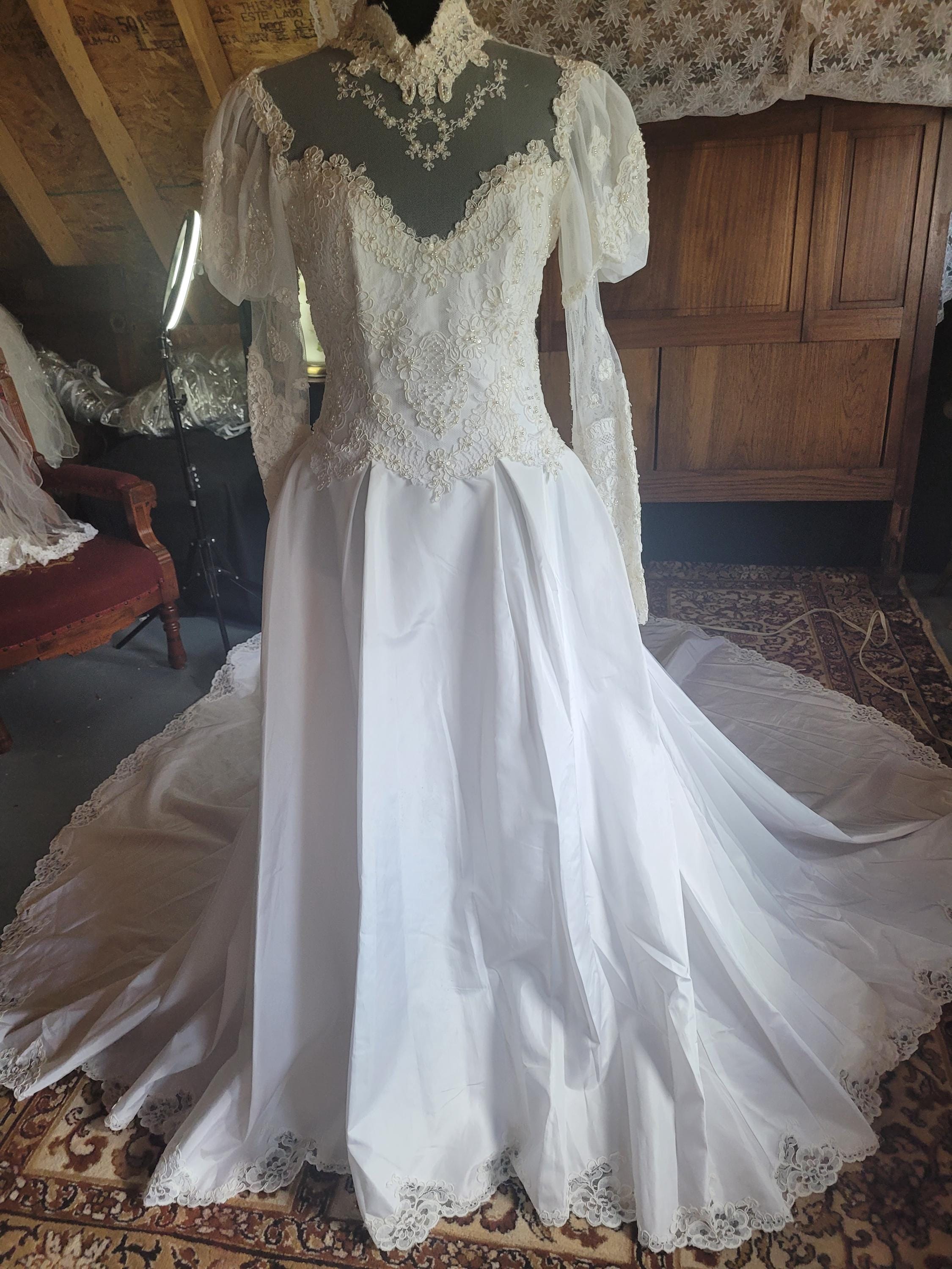 Vintage New stock [c.1983] Mendocino wedding gown. (G-5)