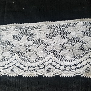 Vintage 1970&#39;s eggshell cotton cluny lace (#51)