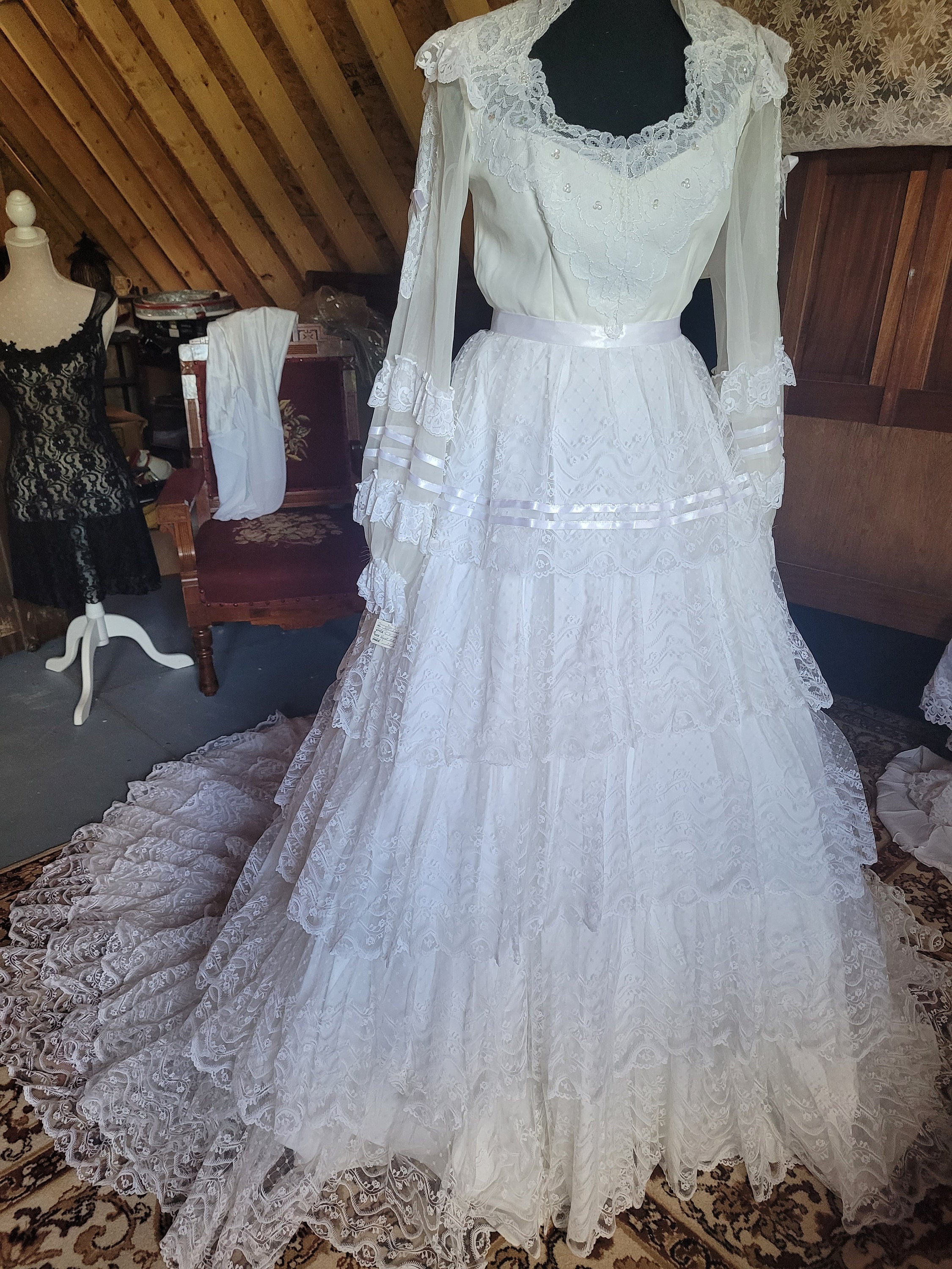 antique wedding dress lace Vintage Long Sleeves Lace Wedding Dresses Backless Rustic Lace Wedding –  cherishgirls main image 1