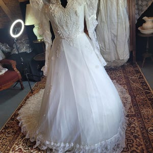 Vintage wedding gown (c.1976)  (H-1)