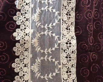 Gorgeous and unique combination of ivory venise and netted lace (#14)