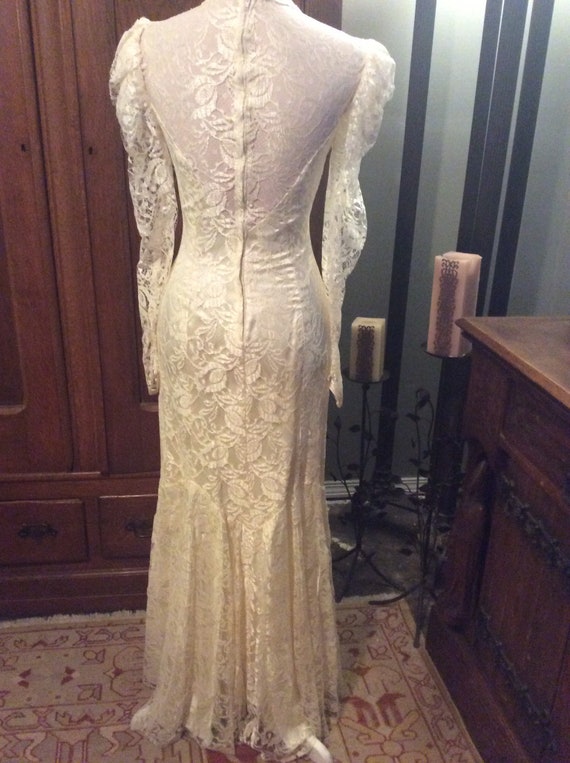 1982 Custom Ivory Spider Web Lace Gown C 9 Etsy