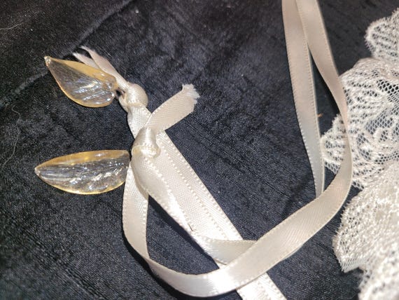 Handmade Victorian style drawstring small purse. - image 3