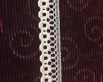 5/8” wide woven ivory vintage lace