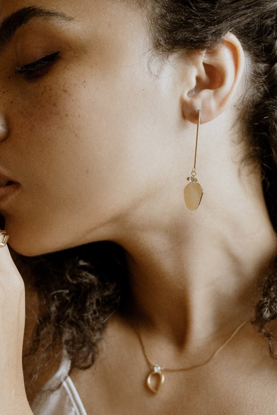 Orecchini in oro con ambra baltica ciliegia, regalo per donna, orecchini lunghi e grandi in ambra a goccia, pendenti, sfaccettati, gioielli di lusso in ambra con pietre preziose - Italia