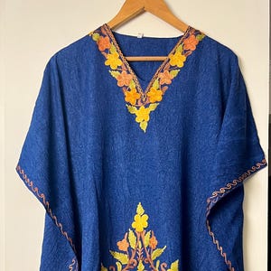 Floral Embroidered Royal Blue Cotton Kaftan: Boho Beach Cover-Up (One Size)