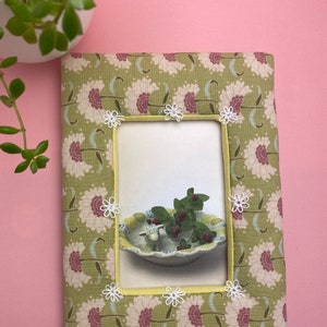 Cadre carte postale vert pastel, pour photo 4R 4×6 tissu Tilda, cadre photo motif floral, jolie décoration murale, intérieur femme, cadeau femme.