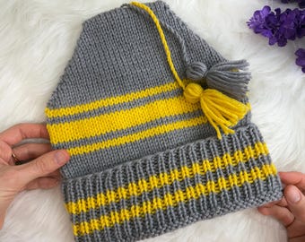 Golden Striped Knit Beanie Pattern