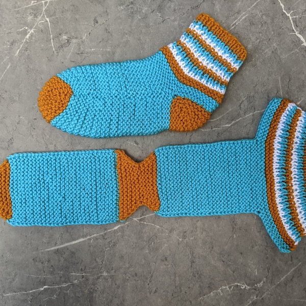 Flat Knit Two-Needles Slipper Socks Pattern