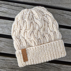 Liana Hat Knitting Pattern