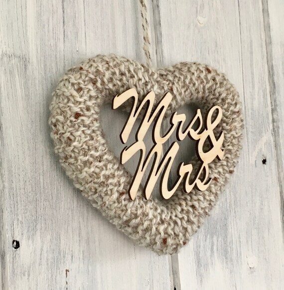 Knitted Wedding Heart Cream