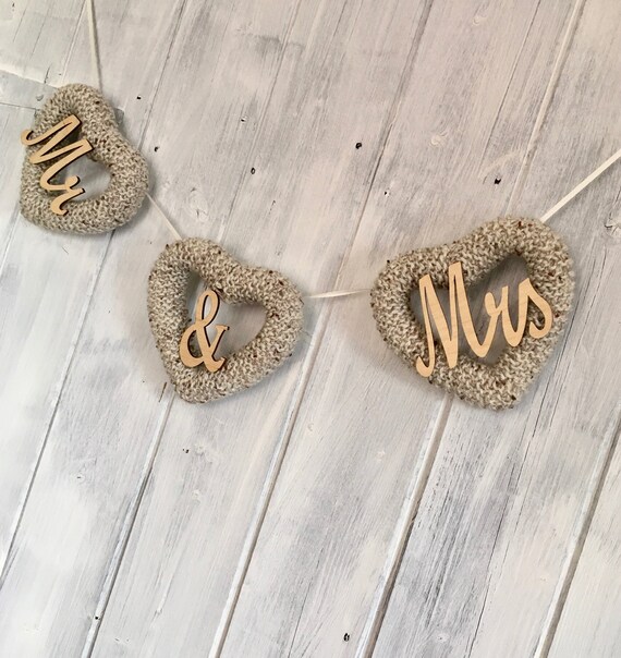 Knitted Wedding Heart bunting Cream