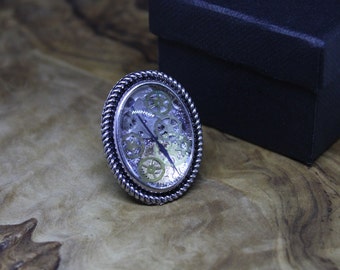 Up-cycled Wrist Watch Parts Glass Cabochon Oval Ring. Unique, Steampunk, Neo-victoriana.